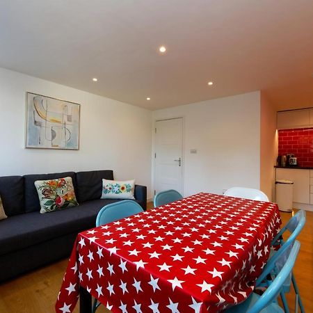 London Deluxe Apartments Mitcham Dış mekan fotoğraf