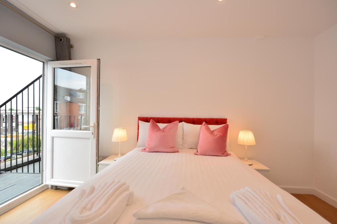 London Deluxe Apartments Mitcham Dış mekan fotoğraf