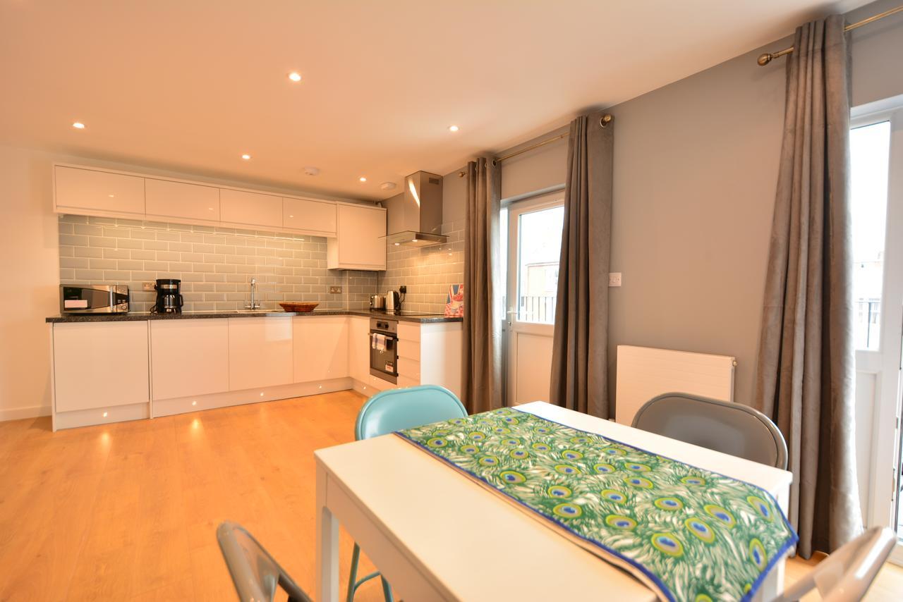 London Deluxe Apartments Mitcham Dış mekan fotoğraf