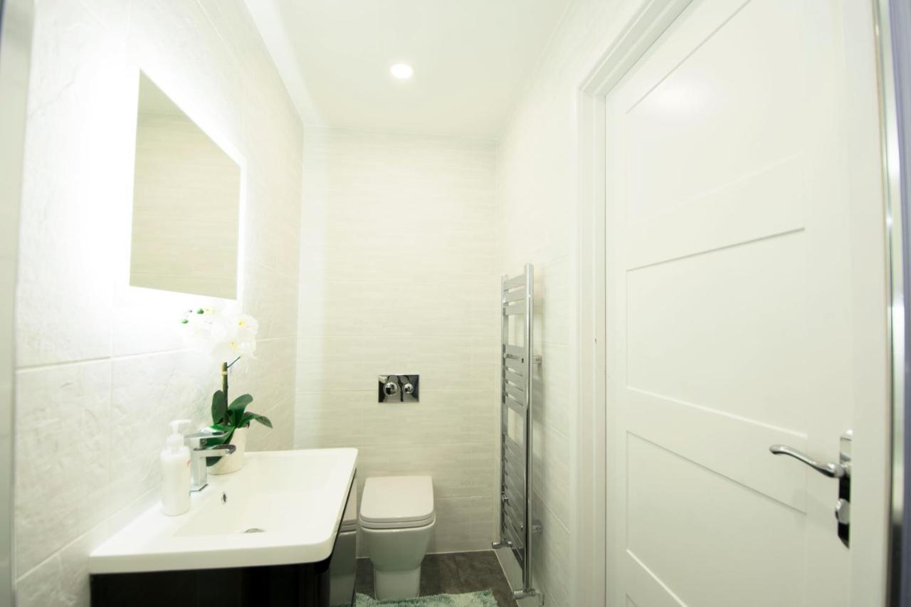 London Deluxe Apartments Mitcham Dış mekan fotoğraf