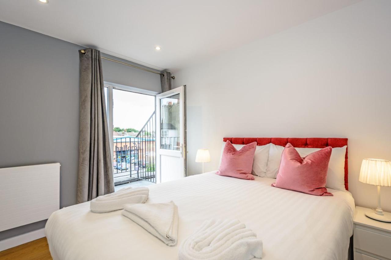 London Deluxe Apartments Mitcham Dış mekan fotoğraf